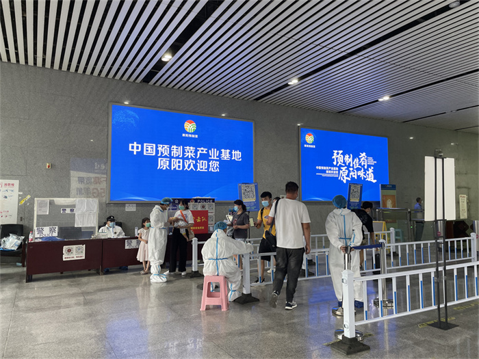 许昌高铁站广告